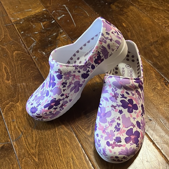 Orchid Delta Uniforms - Picture 5 of 6